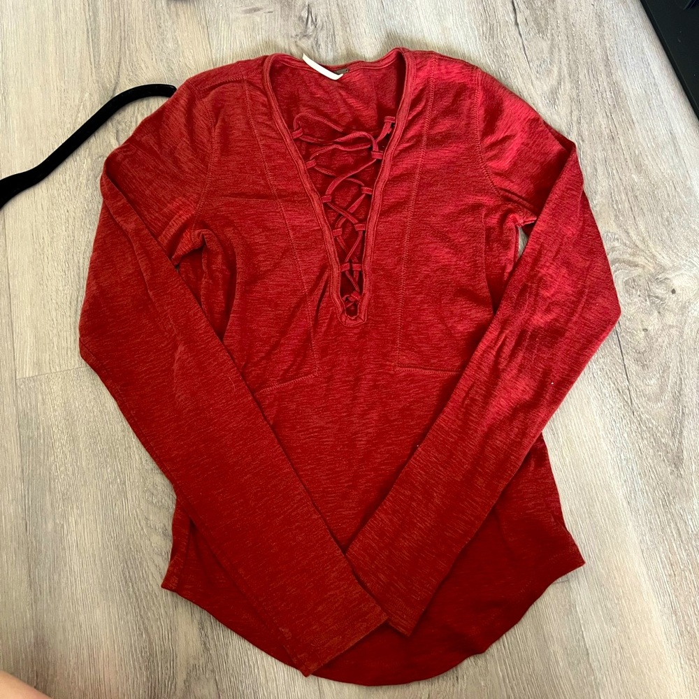 Urban Outfitters | Long Sleeve T-Shirt | Top | Small | Burgundy Red ❤️